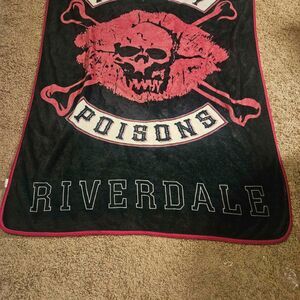 Riverdale Blanket Throw Plush 51" X 42"